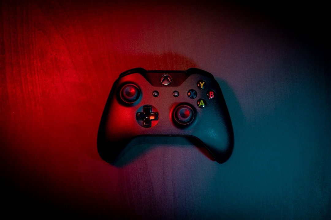 Controlerul cloud Xbox văzut „în sălbăticie” și ce spune asta despre reparații, latență și hardware compact